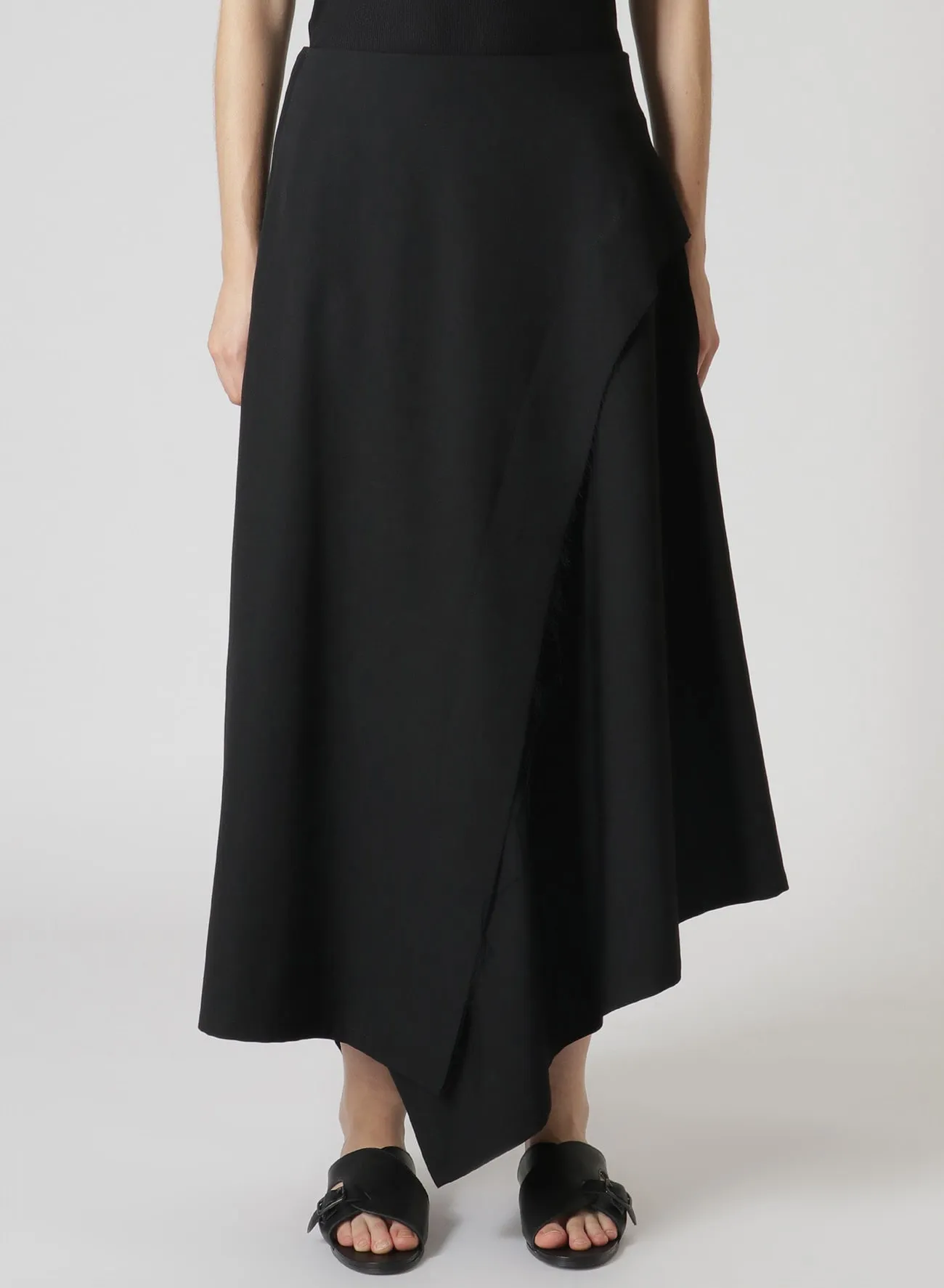 GABARDINE LEFT FLARE SKIRT