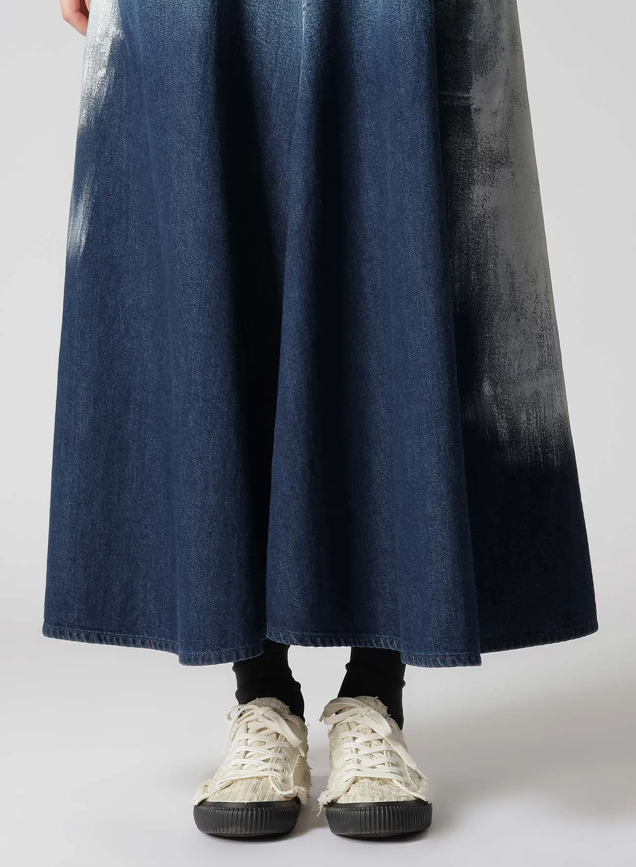 GUSSET FLARE DENIM SKIRT