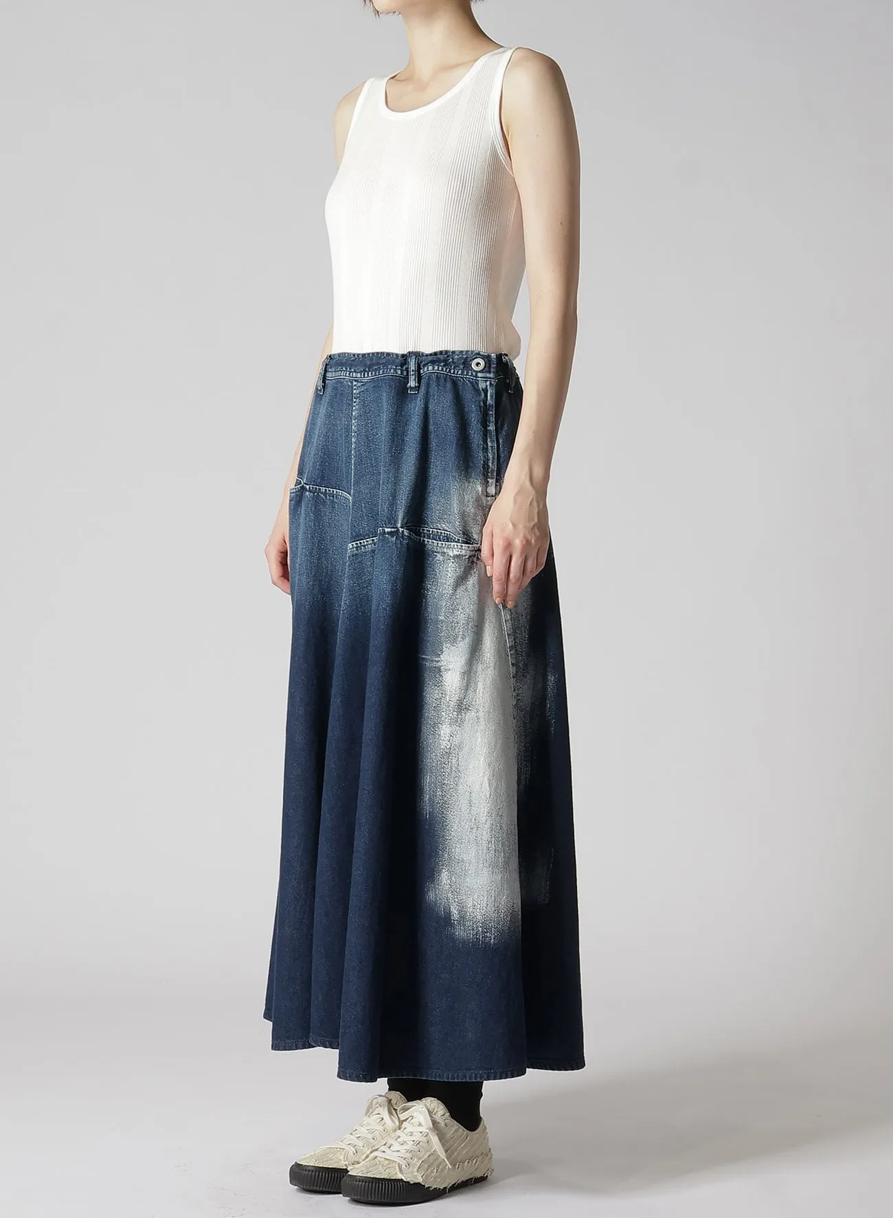 GUSSET FLARE DENIM SKIRT