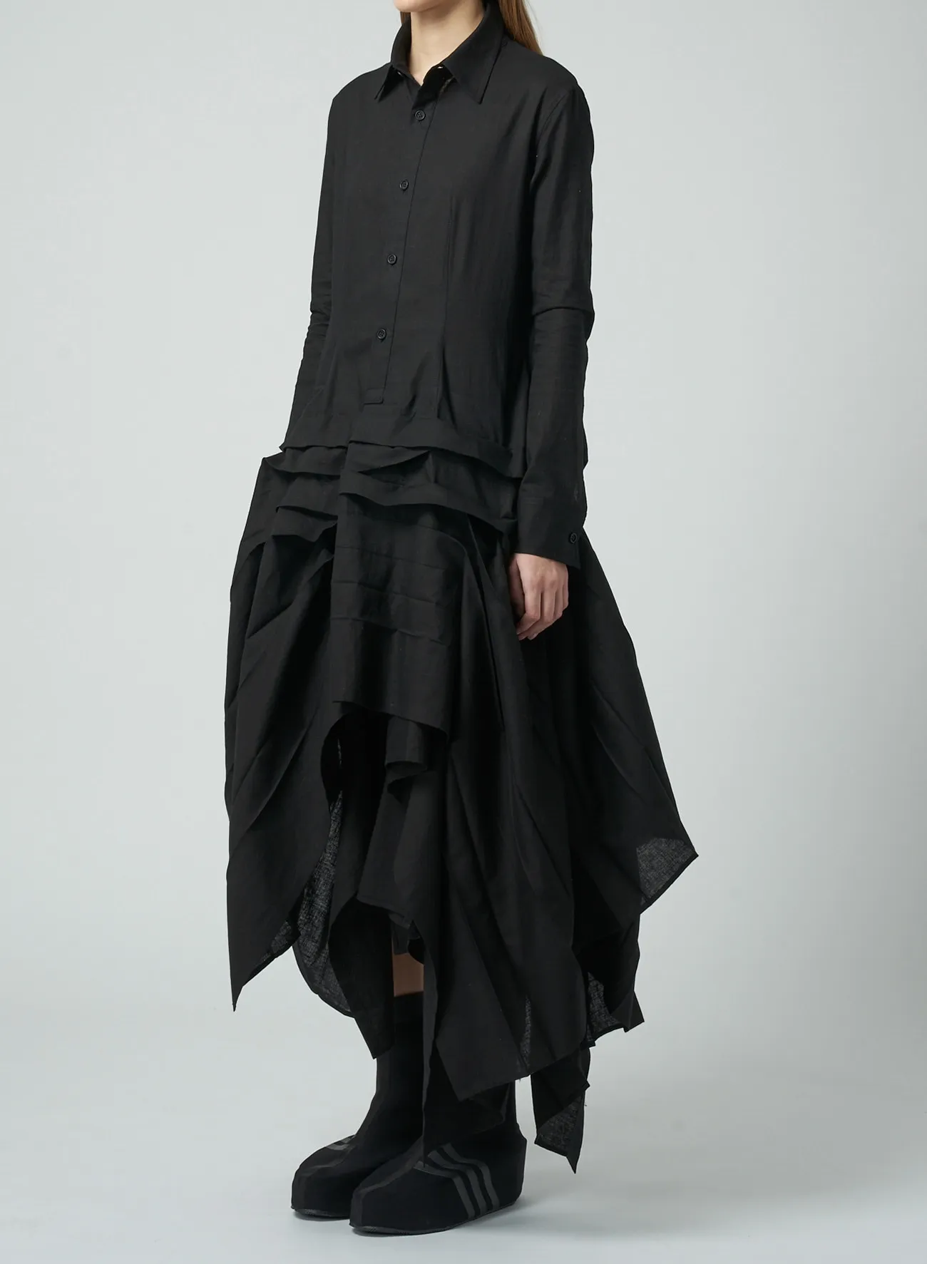 MUSLIN DRESS WITH PLEATED SKIRT