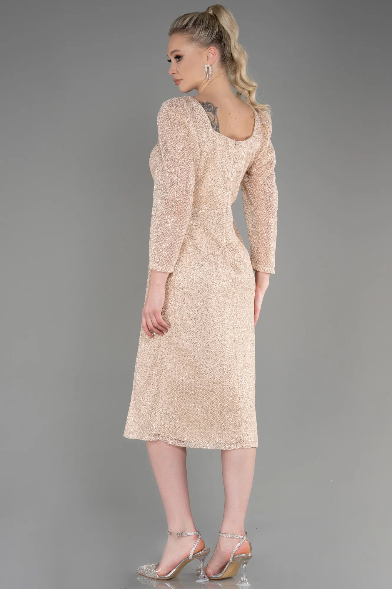 Tenue de Soirée Midi Squameuse Beige ABK1936